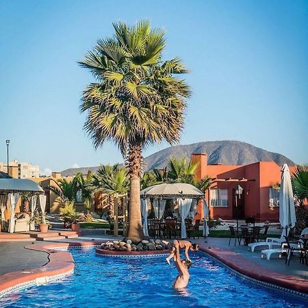 Hotel Serena Suite ラ・セレナ エクステリア 写真