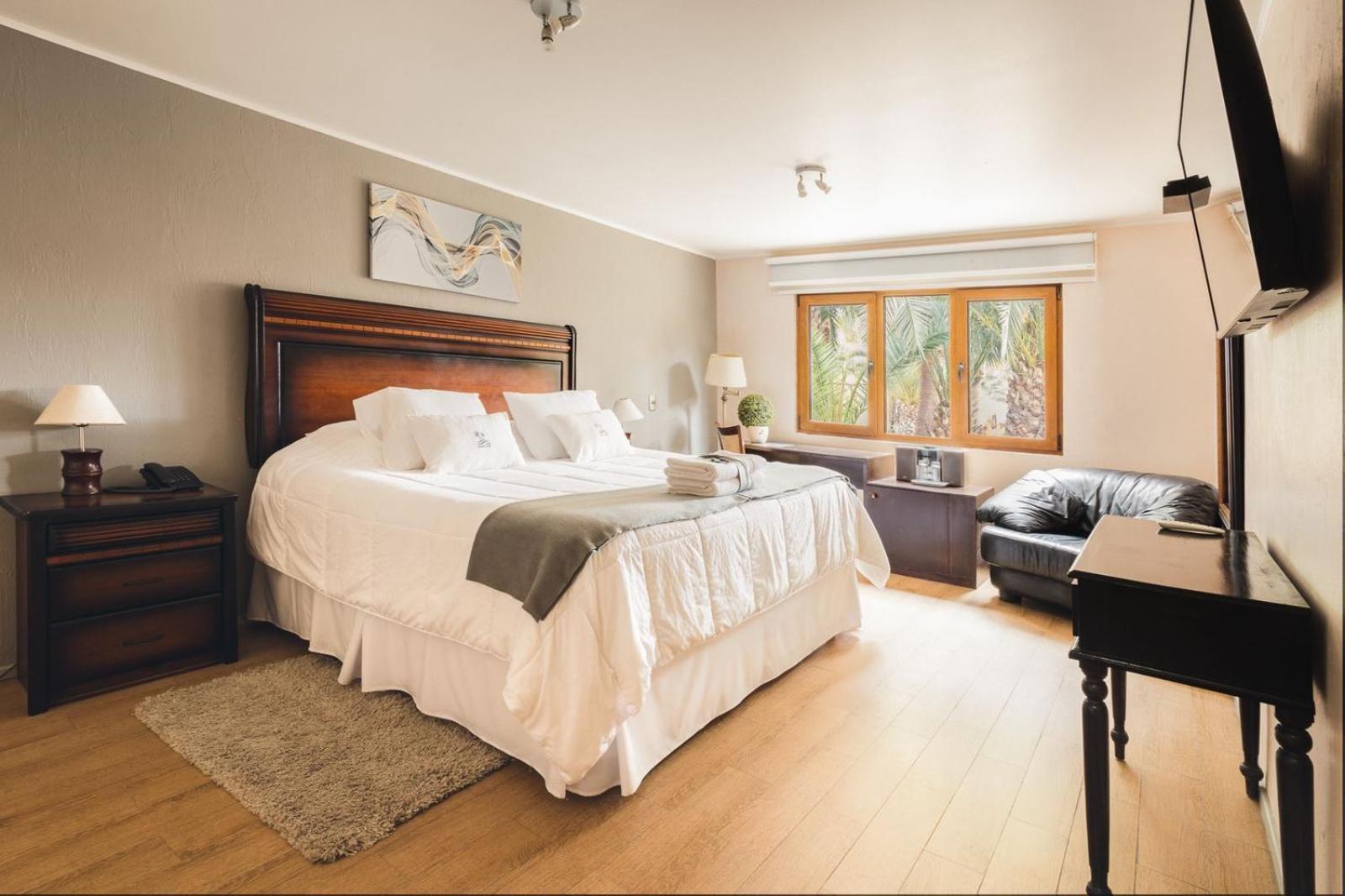 Hotel Serena Suite ラ・セレナ エクステリア 写真